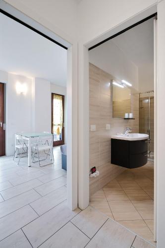 Xenia Apartments - New and Bright Urban Housing