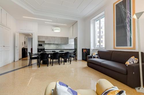 BMGA l Elegant Four-Room Apt for 8 Guests in Prati