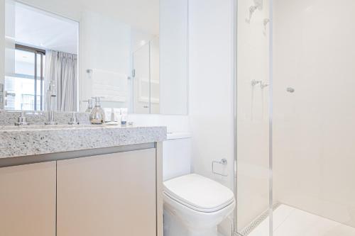 Ένα μπάνιο στο Studio Luxo Vila Nova - Homax