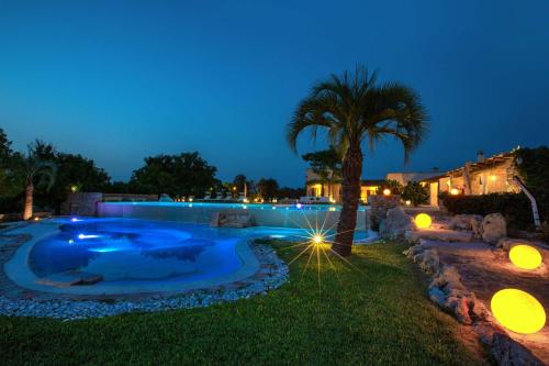 Πισίνα στο ή κοντά στο Masseria Marchese by Perle di Puglia