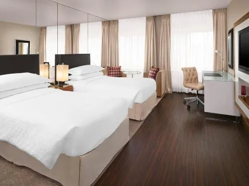 Sheraton Grand Hotel & Spa photo 14