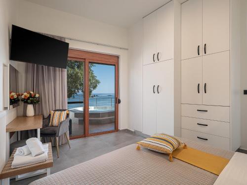 Elia Seaside Deluxe Apartment