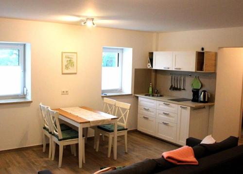 Η κουζίνα ή μικρή κουζίνα στο Ferienwohnung Haufe