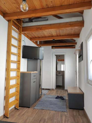 Una cocina o zona de cocina en The little White House