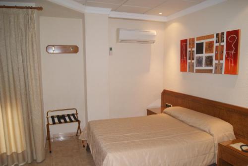 Gallery image of Hostal Moreno in Silla