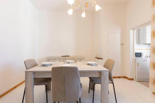 Santo Spirito Huge Apartment