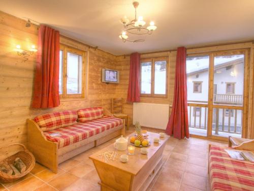 Apartment at ski slopes in known Val Cenis