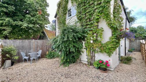 Curry Mallet Cottages