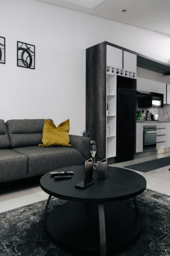 Cucina o angolo cottura di The Lofts Luxury Suites