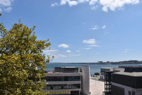 Apartament in Cais do Sodré with river view - TTL51