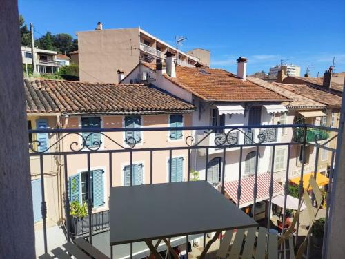 Photo de la galerie de l'établissement Apartment, center, parking, balconies, clim, à Sainte-Maxime