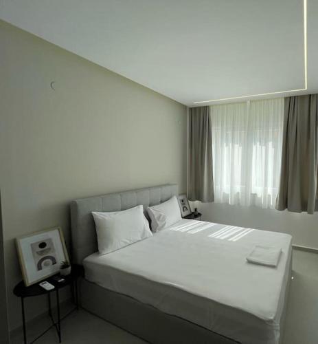 Ladadika Luxury Apartment #4