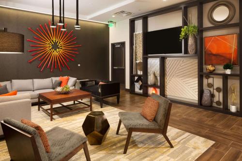 Hampton Inn & Suites Dallas Downtown Image