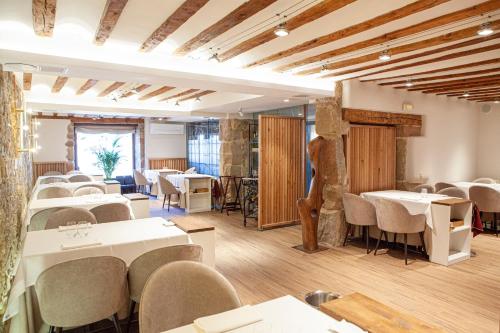Posezení v ubytování Hotel El Doncel