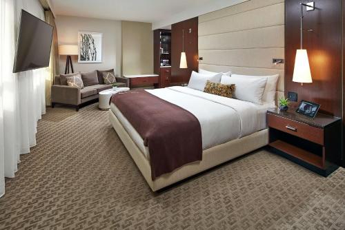 The Statler Dallas, Curio Collection By Hilton Image