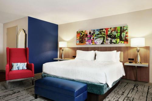Hilton Garden Inn New Orleans Convention Center Image
