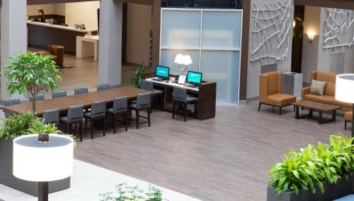 Φωτογραφία από το άλμπουμ του Embassy Suites by Hilton Seattle Bellevue σε Bellevue