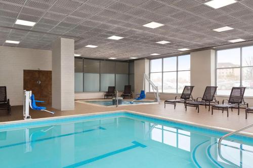 Embassy Suites by Hilton Baltimore at BWI Airport Image