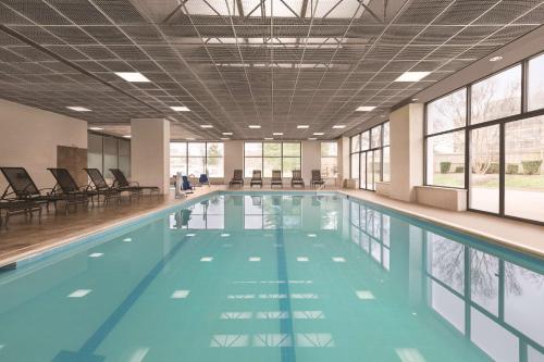 Embassy Suites by Hilton Baltimore at BWI Airport Image