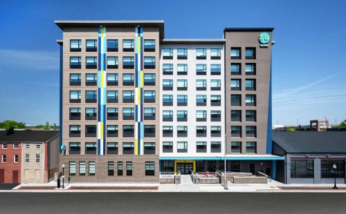 Tru By Hilton Baltimore Harbor East Image