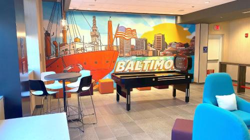 Tru By Hilton Baltimore Harbor East Image