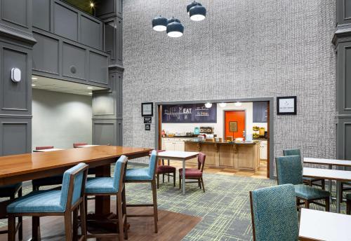 Posezení v ubytování Hampton Inn & Suites Texarkana