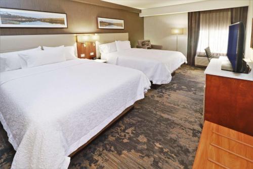 Hampton by Hilton Chihuahuaにあるベッド