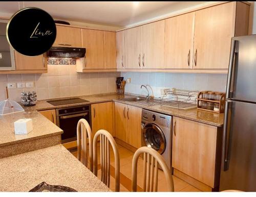 Fotografie z fotogalerie ubytování Beach front Apartment v destinaci Taba