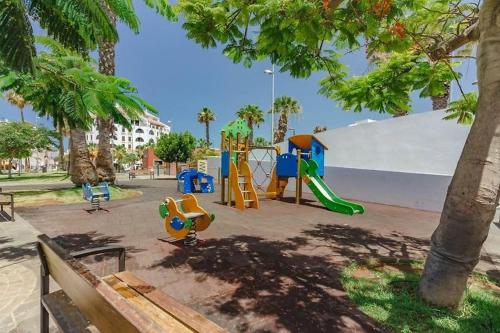 Cozy seaside apartment 215 in Parque Santiago 2