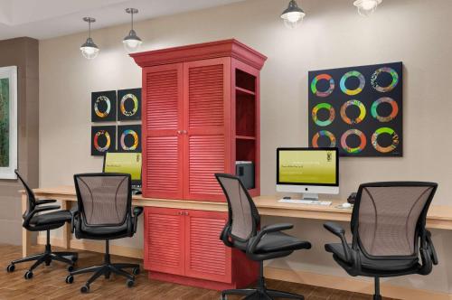 a office with a red cabinet and a desk with a computer at Home2 Suites by Hilton Baltimore/White Marsh in White Marsh