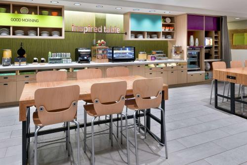 Home2 Suites By Hilton Orlando Near UCF Image