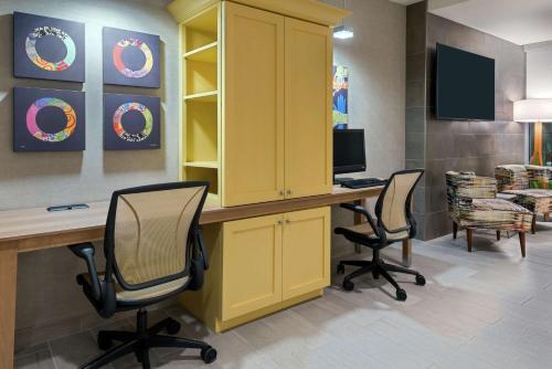 Home2 Suites By Hilton Orlando Near UCF Image