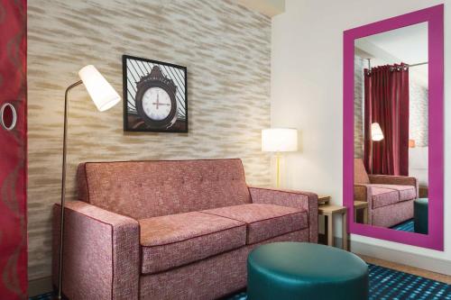 Home2 Suites By Hilton Nashville West End Avenue Image