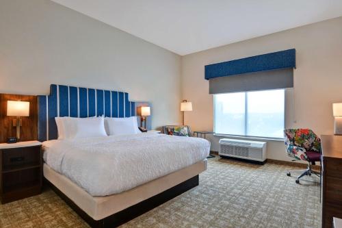 Hampton Inn & Suites Nashville Downtown Capitol View, Tn Image