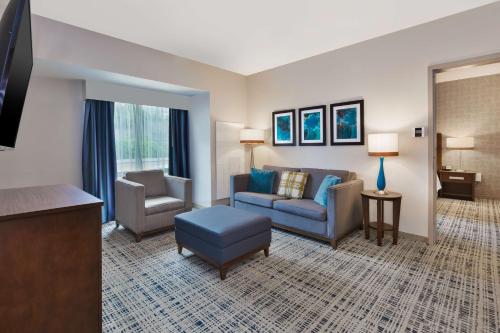 Homewood Suites by Hilton Pittsburgh Downtown Image