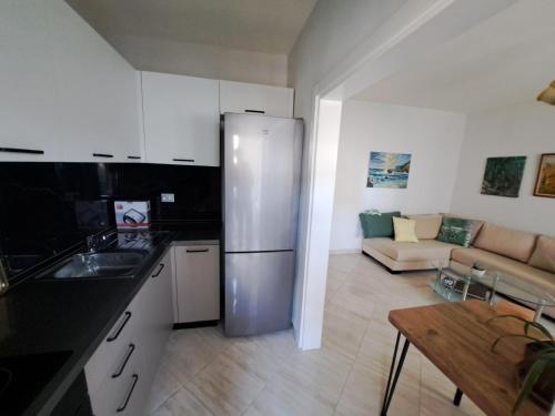 Κοντά στην πόλη και στην θάλασσα