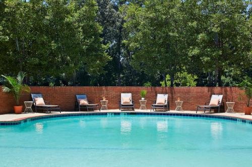 Doubletree By Hilton Atlanta Perimeter Dunwoody Image