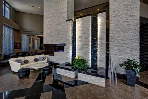 Hampton Inn & Suites Nashville-Downtown Image