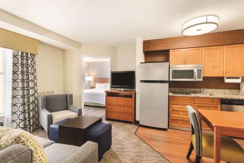 Homewood Suites by Hilton Orlando-Intl Drive/Convention Ctr Image