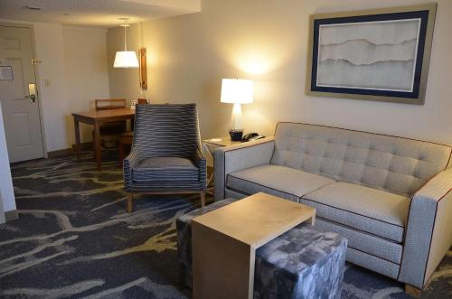 Homewood Suites by Hilton Phoenix-Biltmore Image