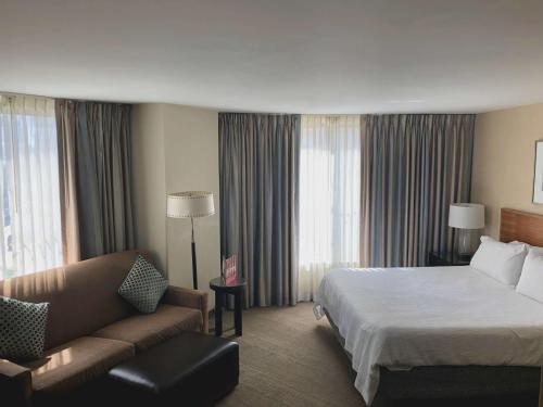 Hilton Garden Inn Baltimore Inner Harbor Image