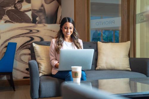 Επισκέπτες που μένουν στο DoubleTree by Hilton San Diego-Mission Valley