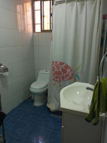 Ein Badezimmer in der Unterkunft Casa frente al mar