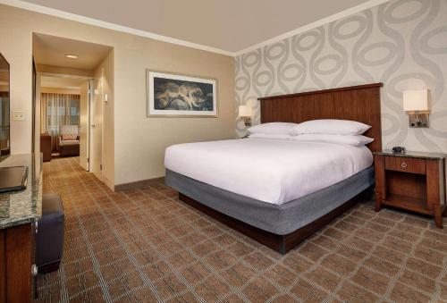 Embassy Suites by Hilton San Diego La Jolla Image