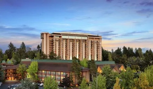 DoubleTree by Hilton Seattle Airport in Federal Way