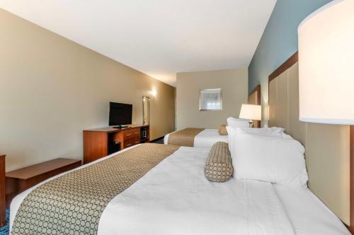 Katil atau katil-katil dalam bilik di Best Western On the River