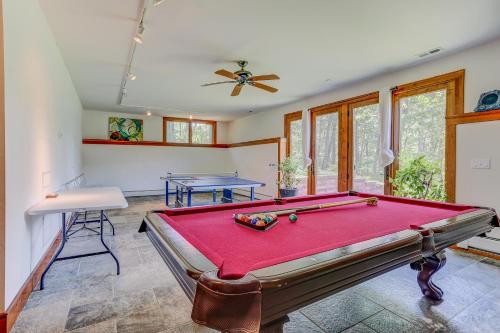 Τραπέζι μπιλιάρδου στο Peaceful Mountian Oasis Firepit, Hot Tub, Sauna!
