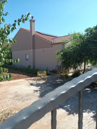 Apartments with parking space Bibinje, Zadar - 21624