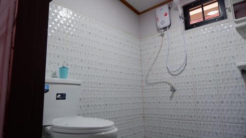 Koupelna v ubytování บัวสยามรีสอร์ท
