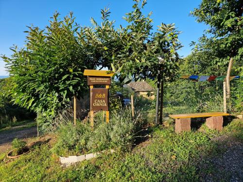 Jardín al aire libre en Casa Omnia B&B
